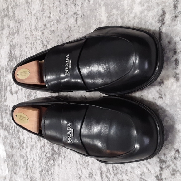 🔥🔥PRADA Men's logo loafers black size 8 US MSRP $695🔥🔥 - Picture 4 of 11